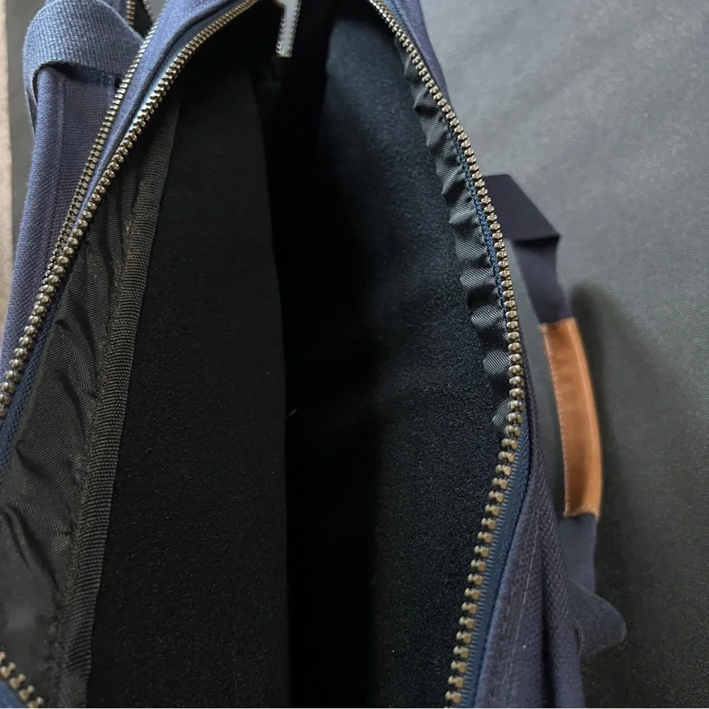 Apple Laptop Bag Mac Computer Shoulder Messenger Leather Accents Navy Canvas EUC
